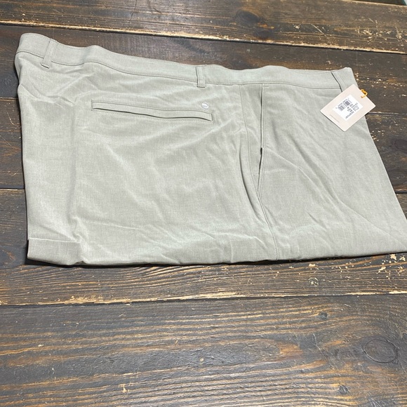 PETER MILLAR Crown Comfort Short - Size 46 - Picture 5 of 8